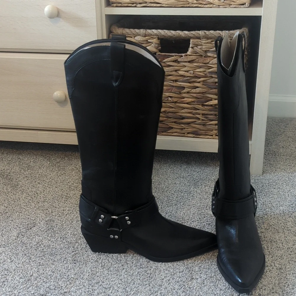 Marc Fisher Rally Pointed Toe Boot - Picture 2 of 5